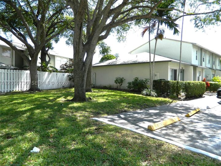 Property Photo:  899 Crystal Lake Dr 899  FL 33064 