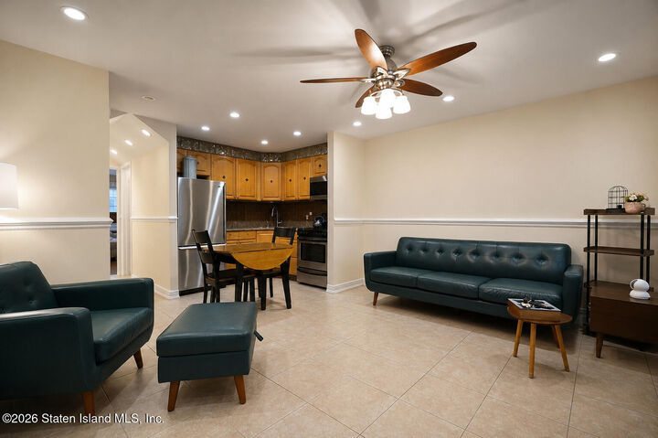 Property Photo: 43 Devon Loop NY 10314