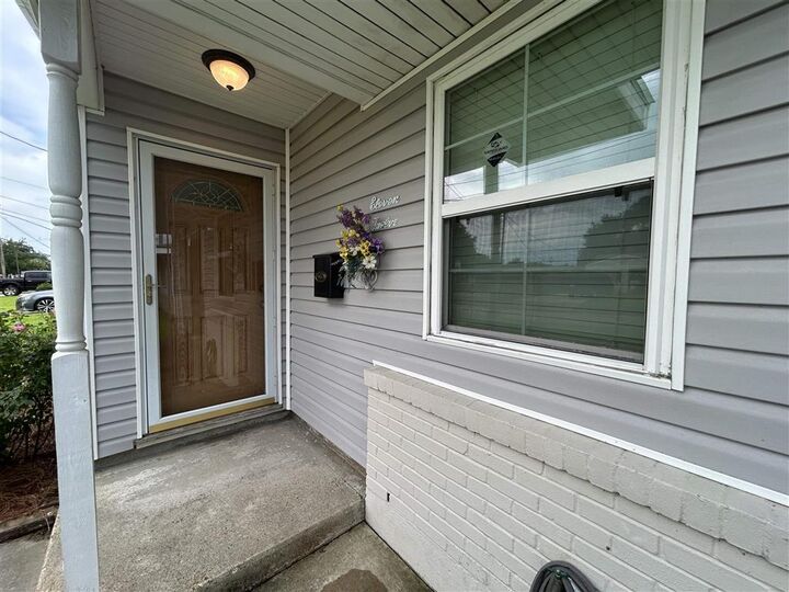 Property Photo: 1112 Sunset Drive LA 70607