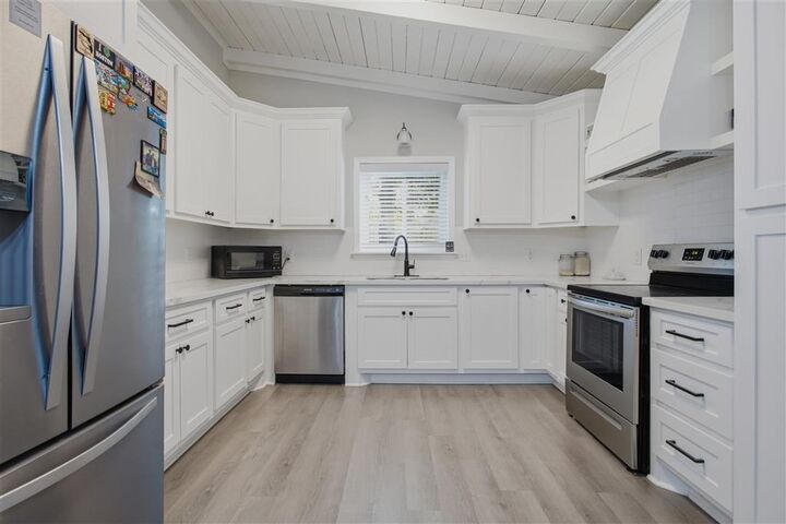 Property Photo:  728 W Lagrange Street W  LA 70605 