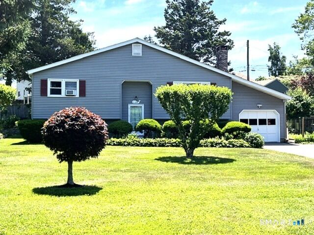 Property Photo:  122 Black Point Road  CT 06357 