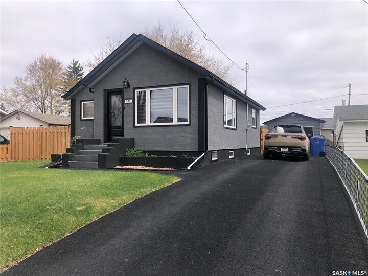 Property Photo:  317 Maple Avenue  SK S3N 1W9 