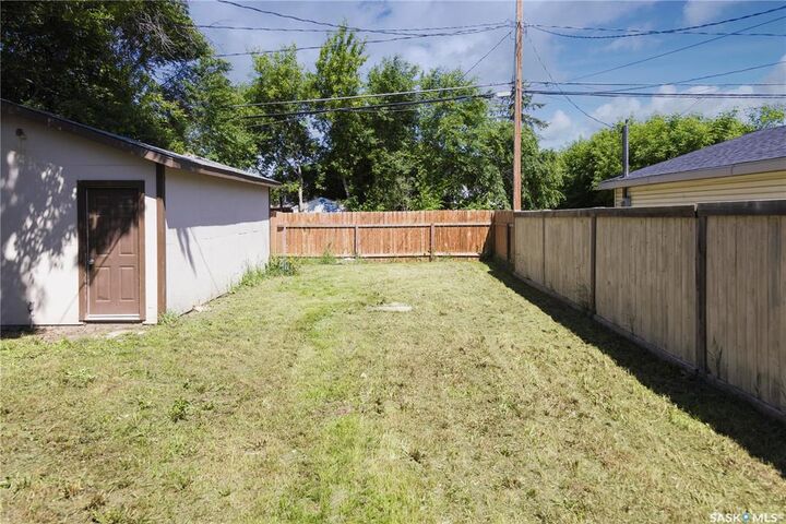 Photo de la propriété:  1450 15th Street W  SK S6V 3T1 
