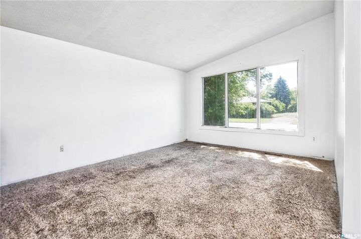 Property Photo: 1450 15th Street W SK S6V 3T1