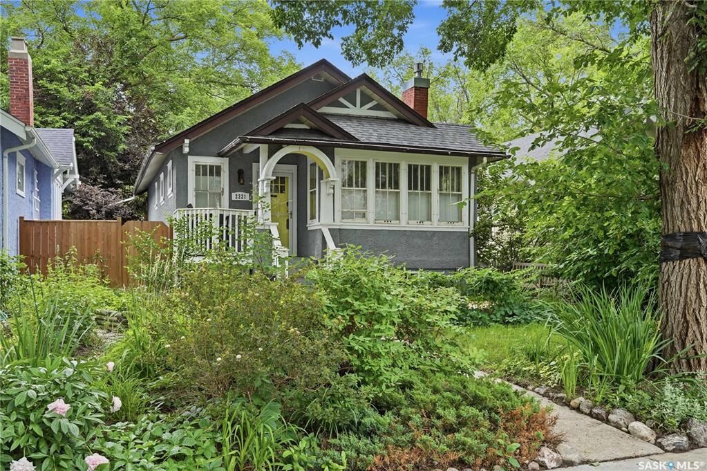 Property Photo: 2221 Montague Street SK S4T 3K2