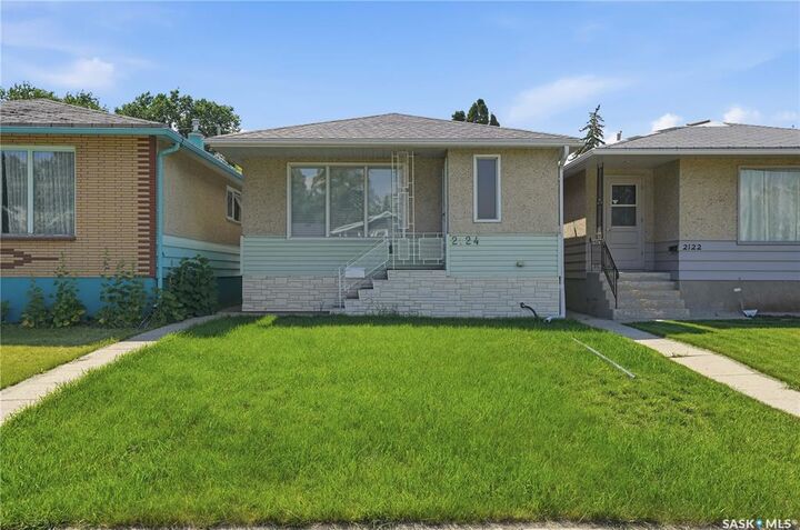 Property Photo:  2124 Elliott Street  SK S4N 3H2 