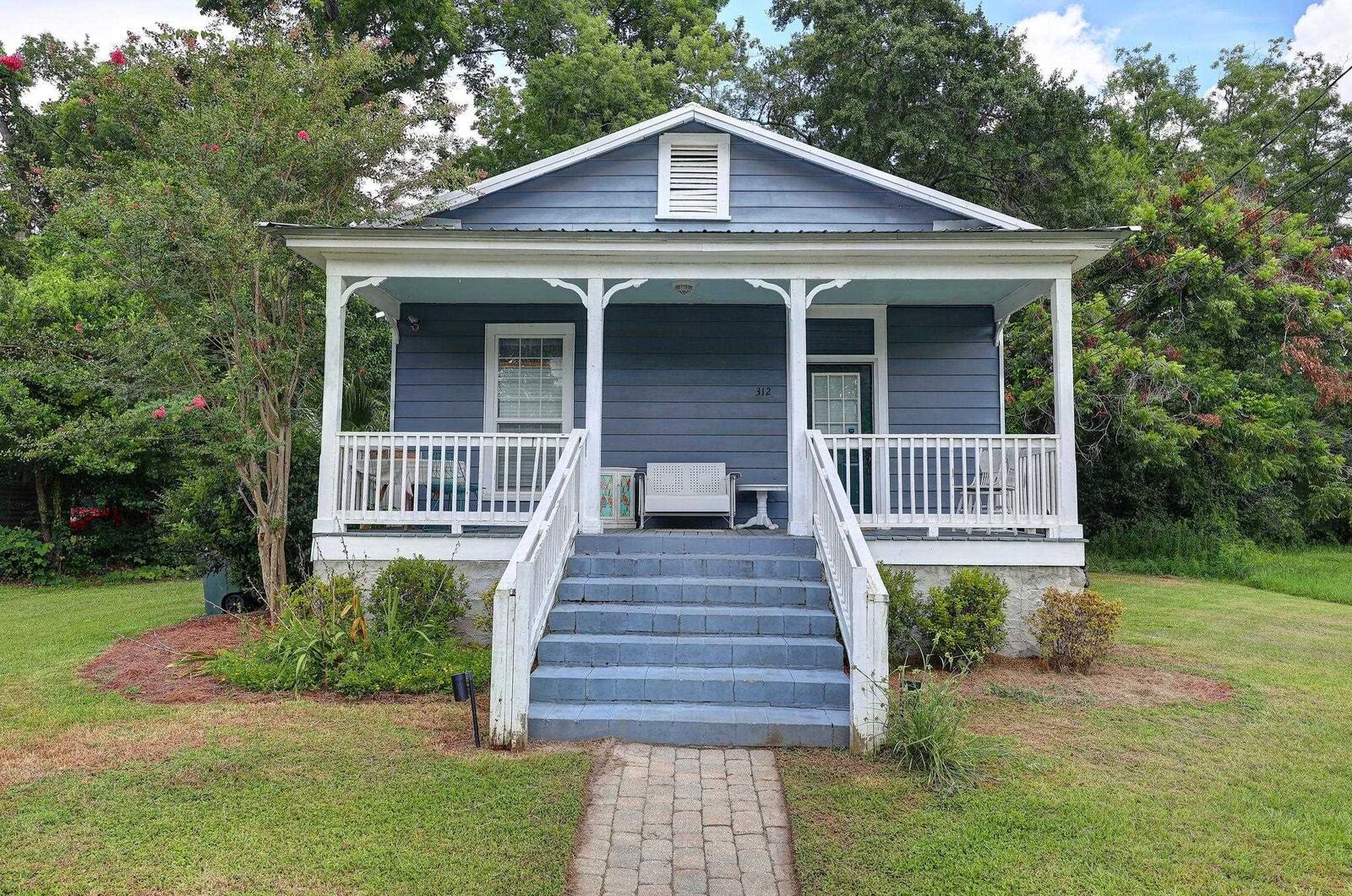 Property Photo:  312 Oak Street  GA 31792 