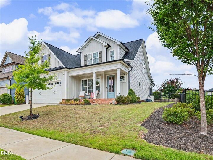 Property Photo: 2907 Meadow Bluffs Way NC 27526