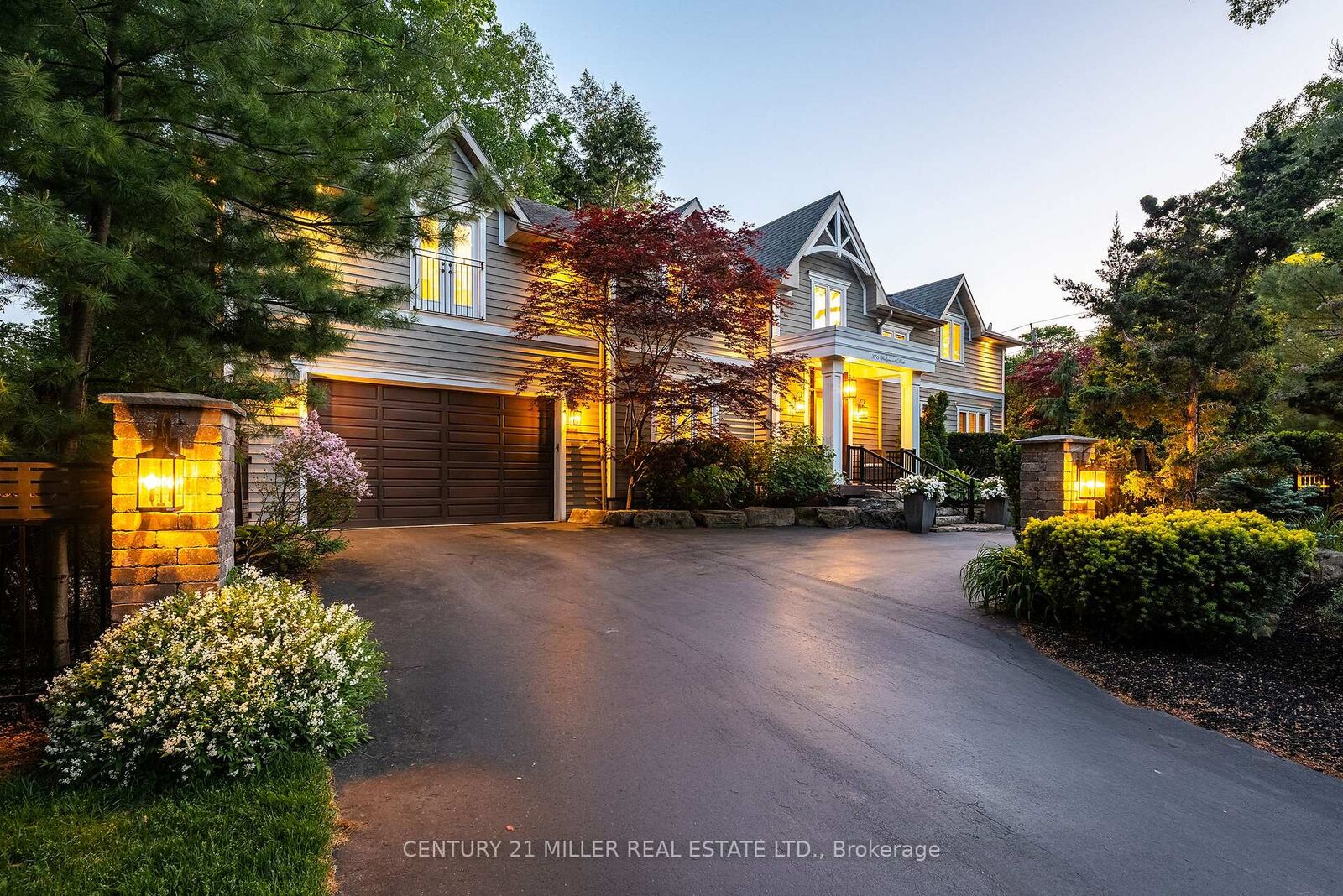 Property Photo:  376 Wedgewood Drive  ON L6J 4S1 