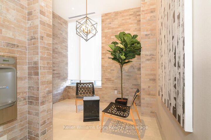 Property Photo:  212 King William Street 405  ON L8R 3P2 
