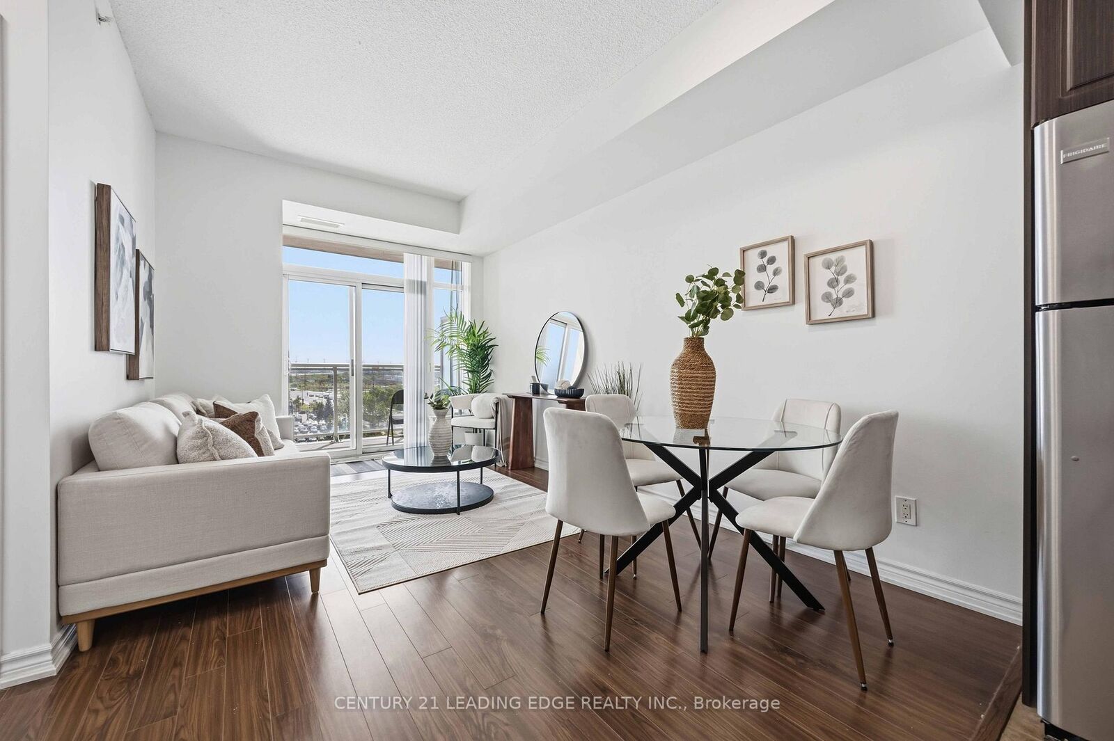 Property Photo:  8323 Kennedy Road 612  ON L3R 5W7 