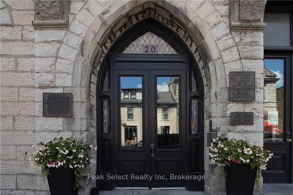 Property Photo:  20 Water Street S 31  ON N4X 1C1 