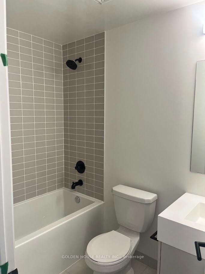 Property Photo: 280 Dundas Street W 605 ON M5T 0E3