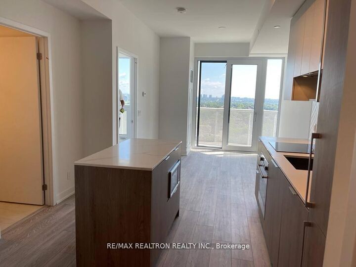 Property Photo: 15 Holmes Avenue S 1709 ON M2N 0L4