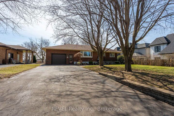 Property Photo: 6398 Mountain Road ON L2E 6S4