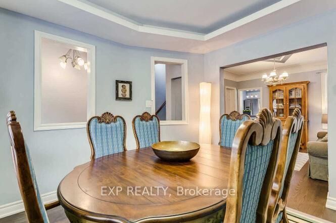 102 Rosslyn Avenue N — photo 1