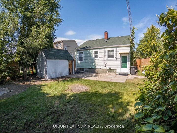 Property Photo: 1 McCallum Court ON M8Y 1M6