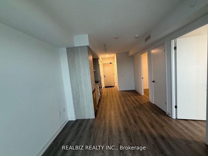 Property Photo:  225 Commerce Street 5003  ON L4K 0R1 