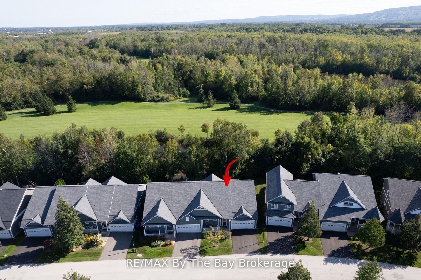 Property Photo:  32 Green Briar Drive  ON L9Y 5H9 