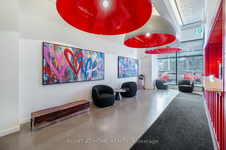 Property Photo: 135 East Liberty Street 1309 ON M6K 0G7