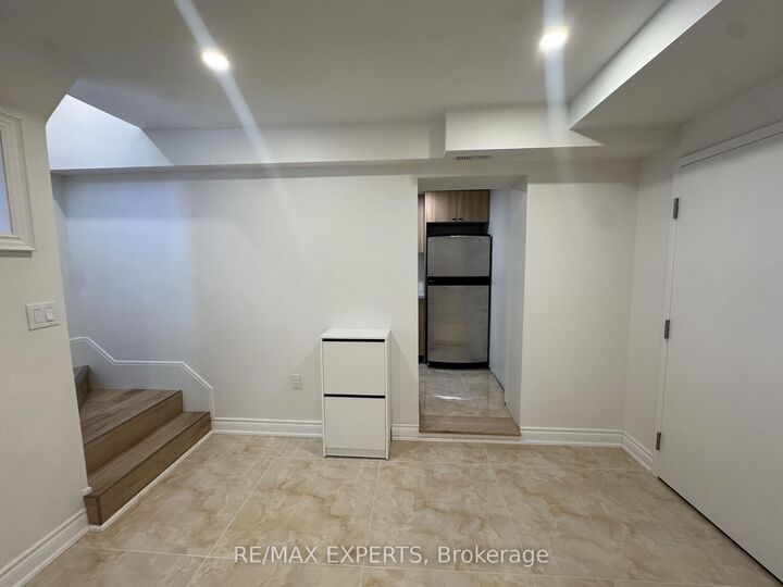 Property Photo:  209 Ridge Road Unit B Basement  ON L7E 4W2 