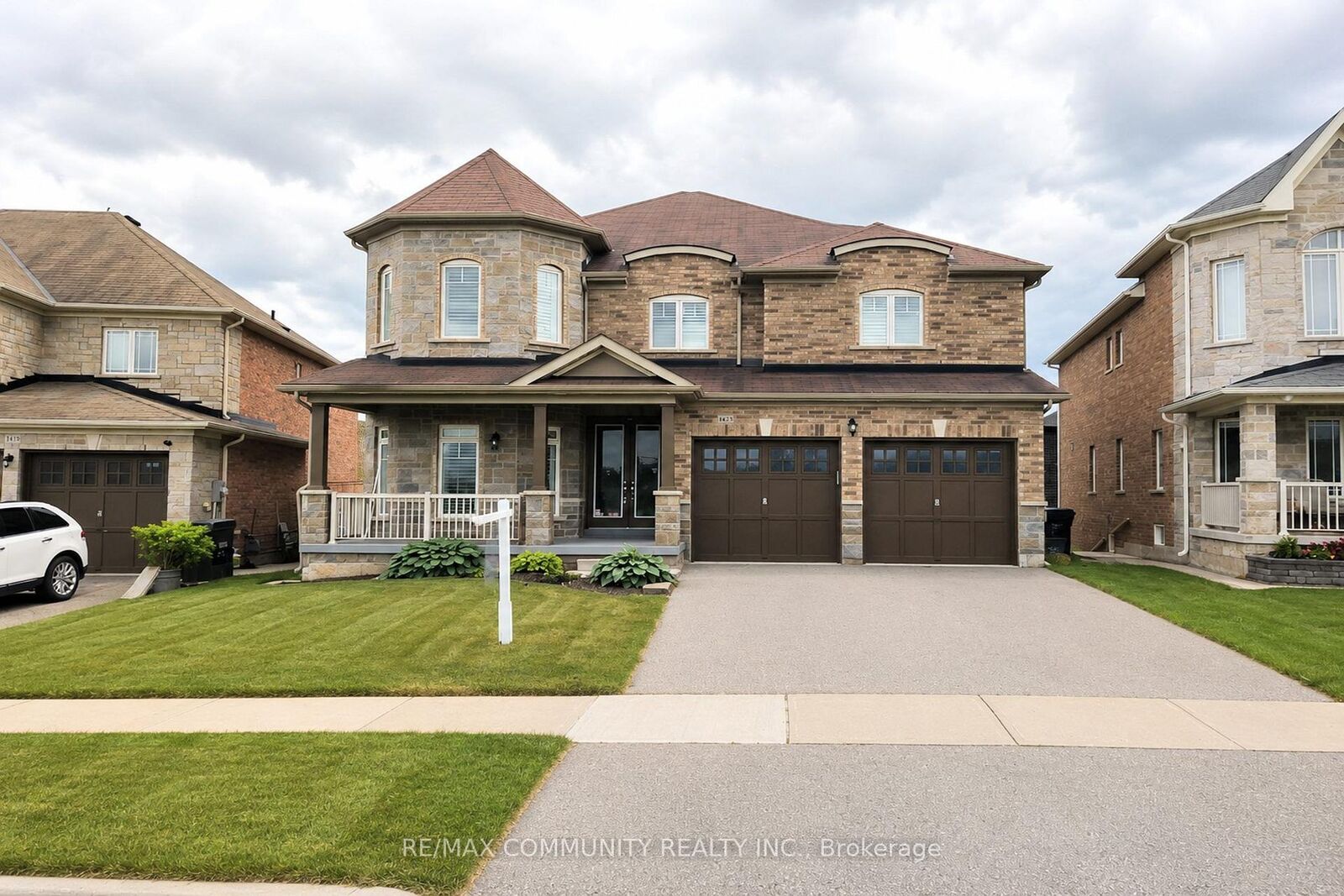 Property Photo: 1423 Lormel Gate Avenue ON L0L 1W0