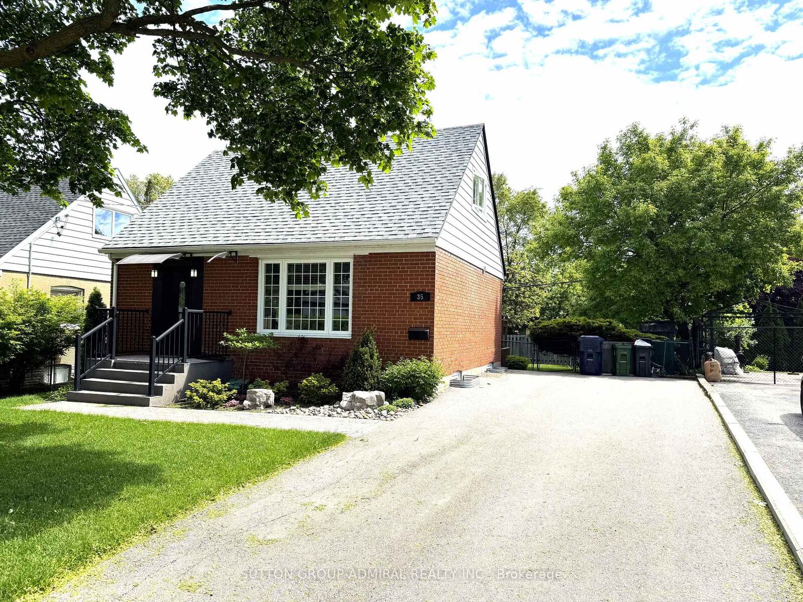 Property Photo:  35 Coppermill Drive  ON M9W 3Z4 