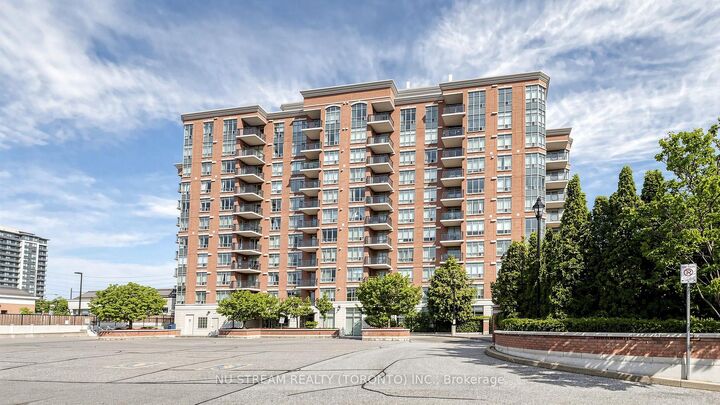 Property Photo: 130 Pond Drive 106 ON L3T 7W5