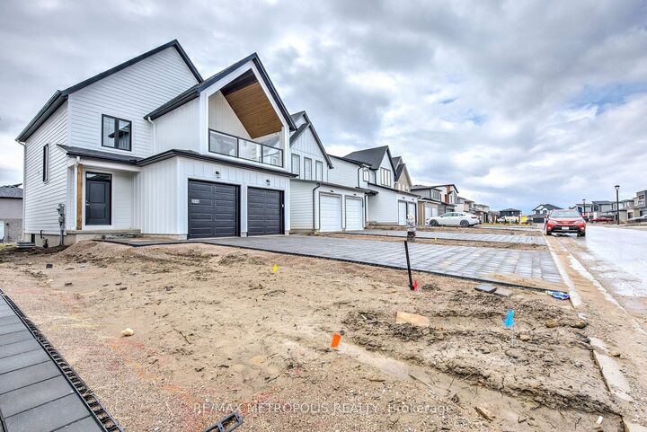 Property Photo: 3046 Heardcreek Trail ON N6G 2S7