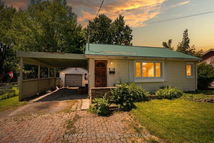 734 Portsmouth Avenue — photo 1