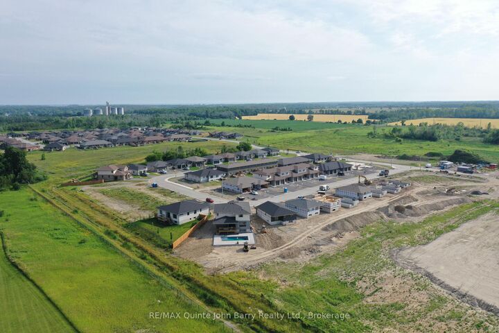 28 Parkland Circle Lot 14 — photo 1