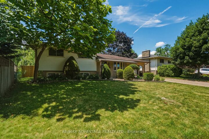 Property Photo: 120 Champlain Crescent ON N5V 1H1