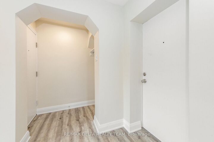 Property Photo:  416 Dovercourt Avenue 1  ON K2A 0T1 