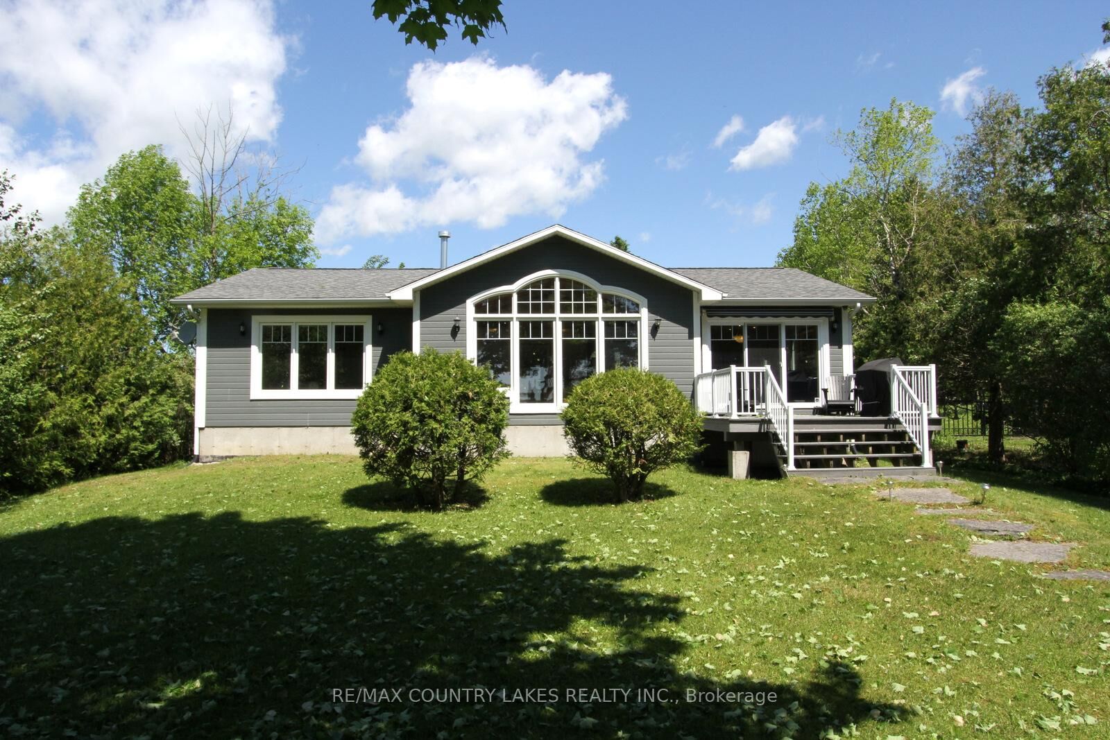 Property Photo:  275 McGuire Beach Road  ON K0M 2B0 