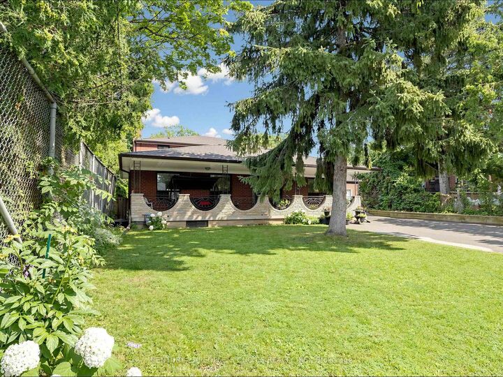 Photo de la propriété:  76 Westona Street  ON M9P 2Y3 