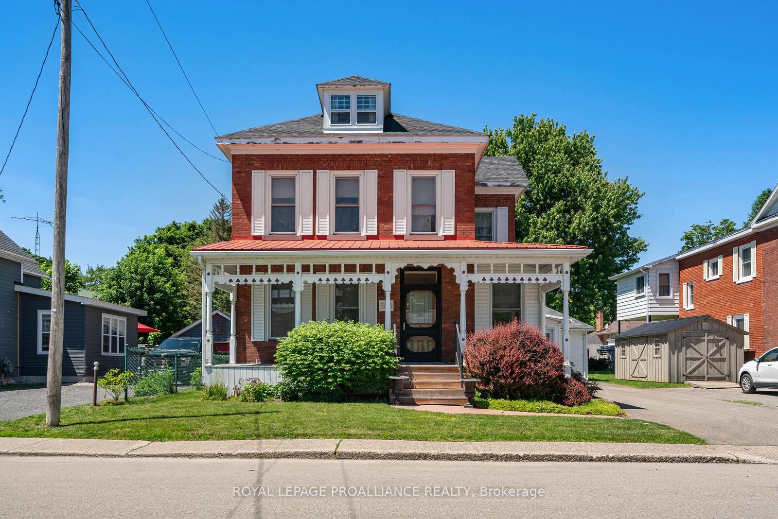 Property Photo: 568 James Street W ON K0E 1T0