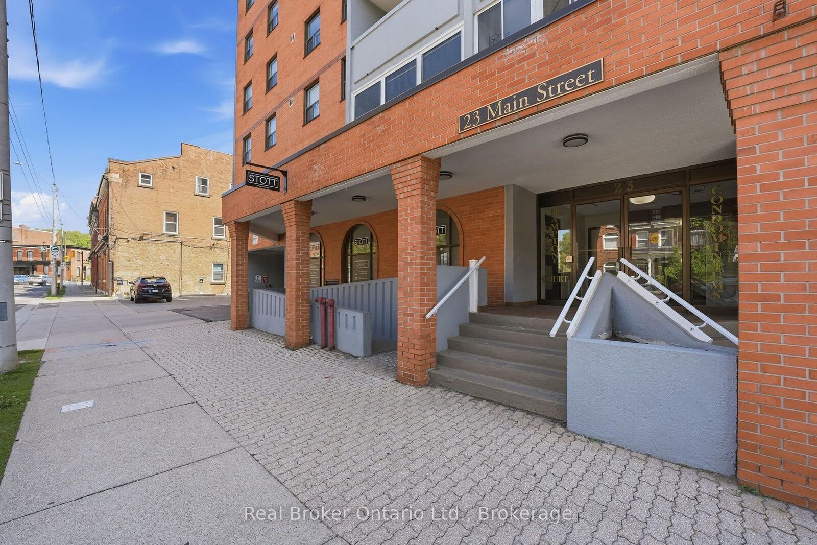 Property Photo:  23 Main Street 307  ON L9H 2P7 