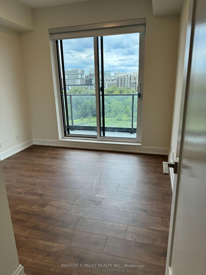 Property Photo:  8 Water Walk Drive 705  ON L6G 0G2 