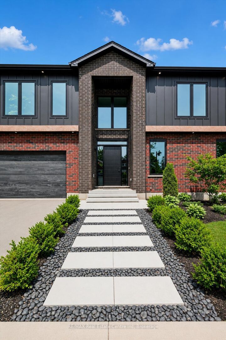 Property Photo: 11 Cherrywood Lane ON N1M 2W3