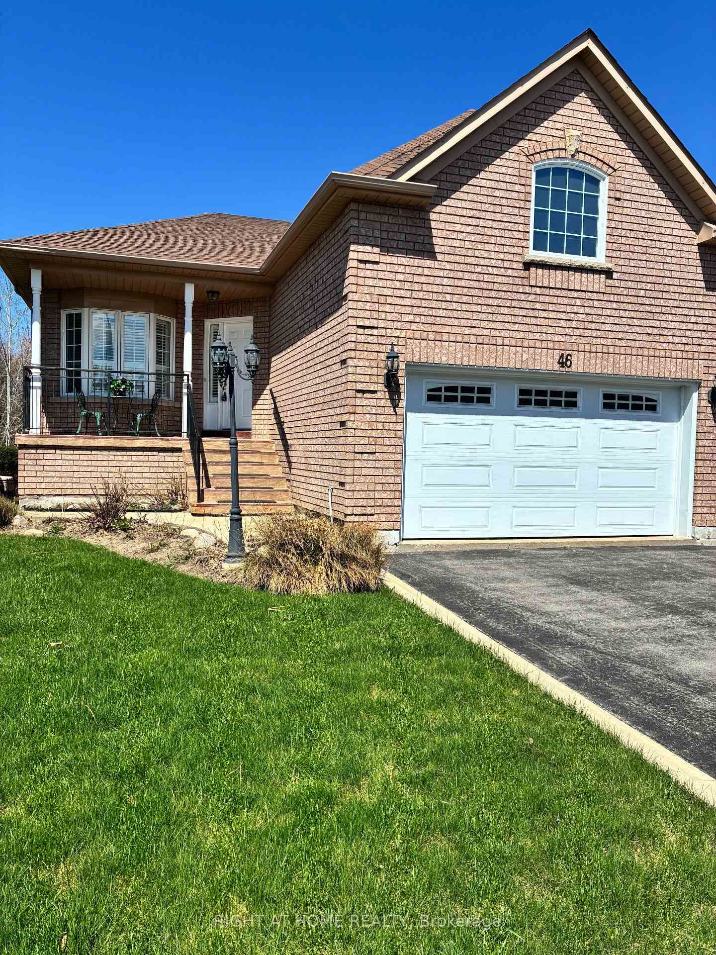 Property Photo: 46 Woodhaven Crescent ON L4E 3T2
