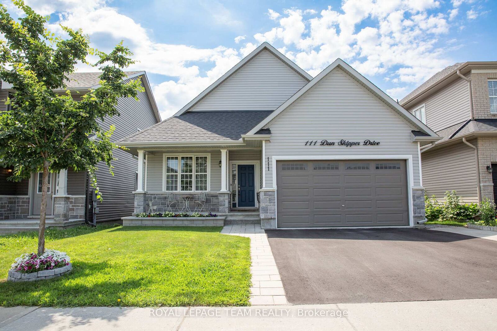 Property Photo: 111 Dun Skipper Drive ON K1X 0G1