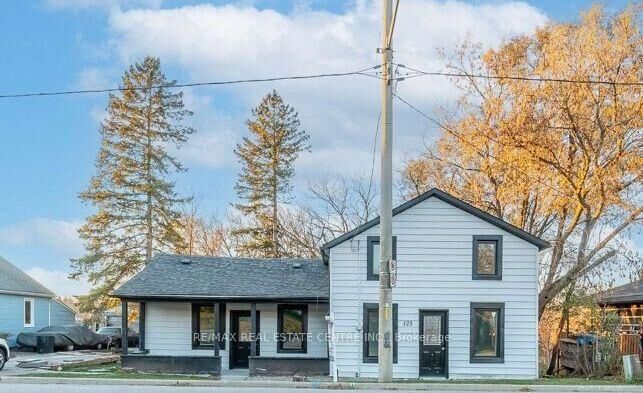 Property Photo: 123 Charles Street E ON N5C 1J9