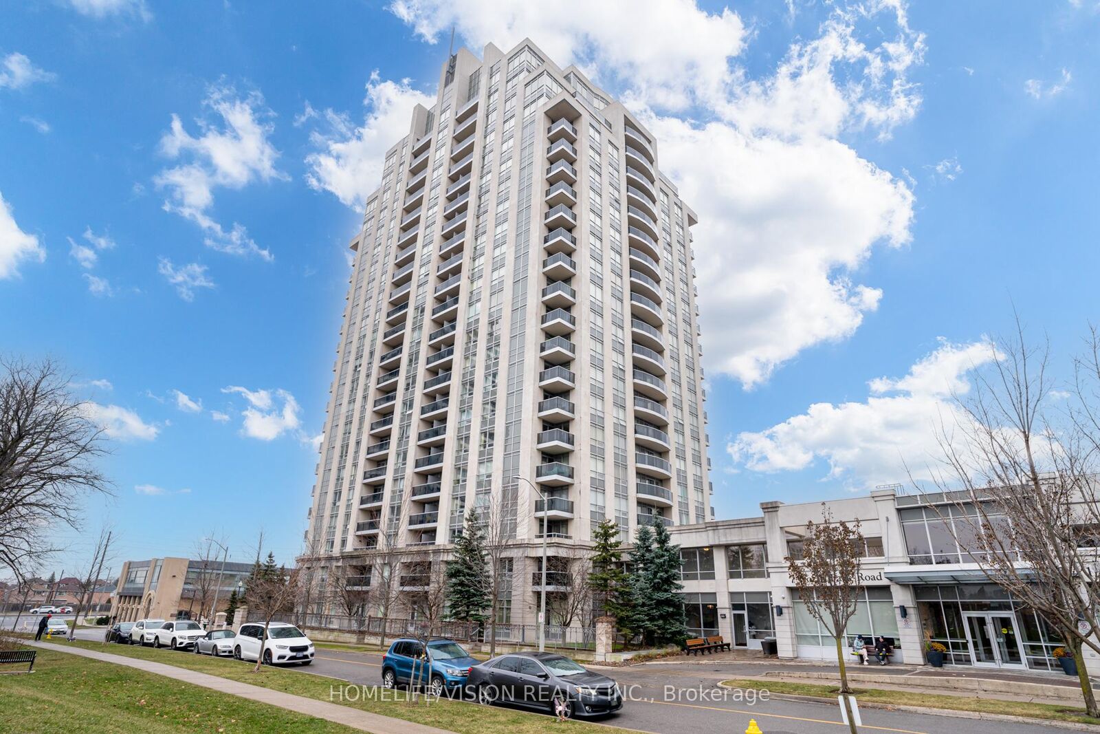 Property Photo: 7 North Park Road 1802 ON L4J 0C9