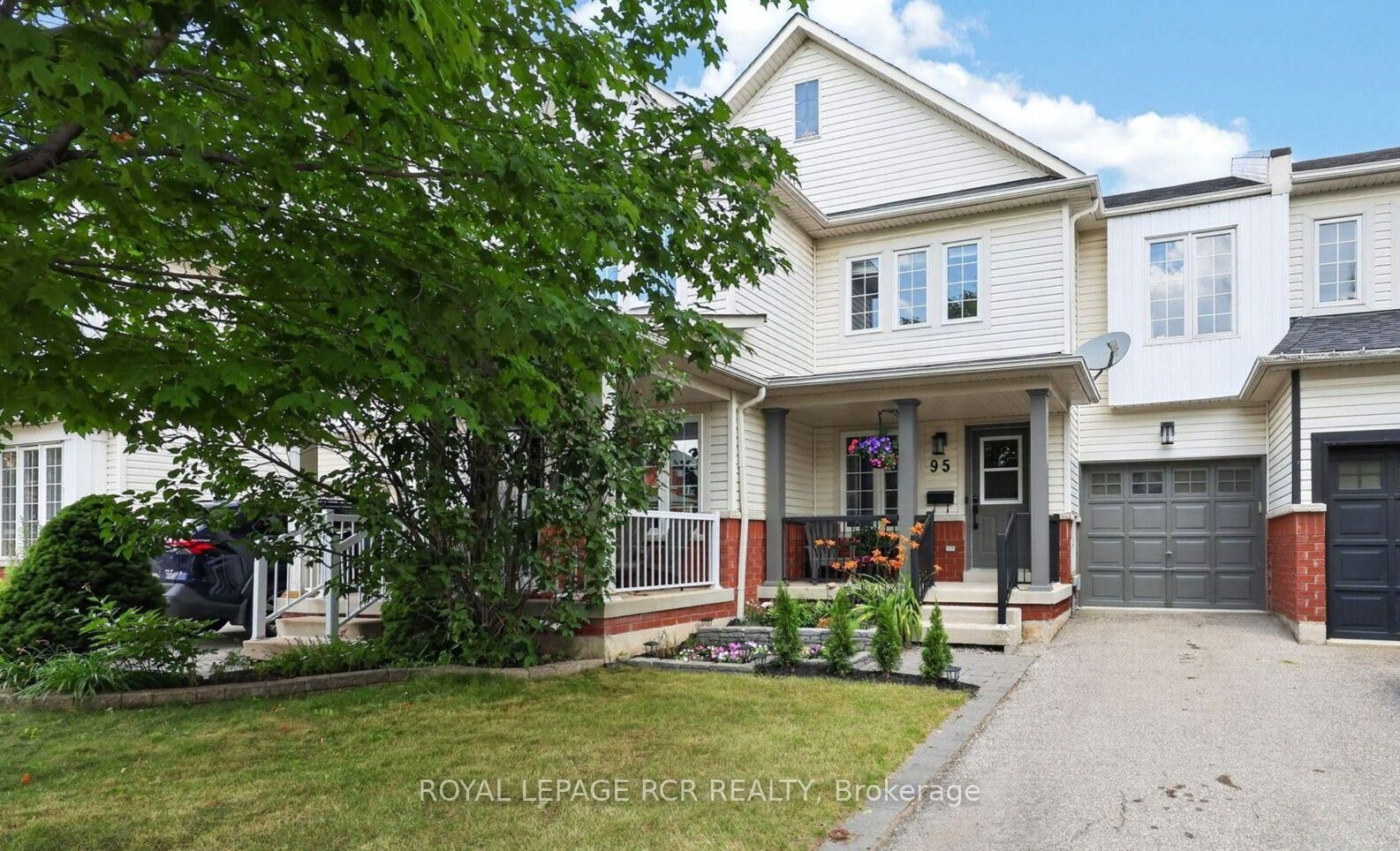 Property Photo: 95 Waters Boulevard ON L9T 6K4