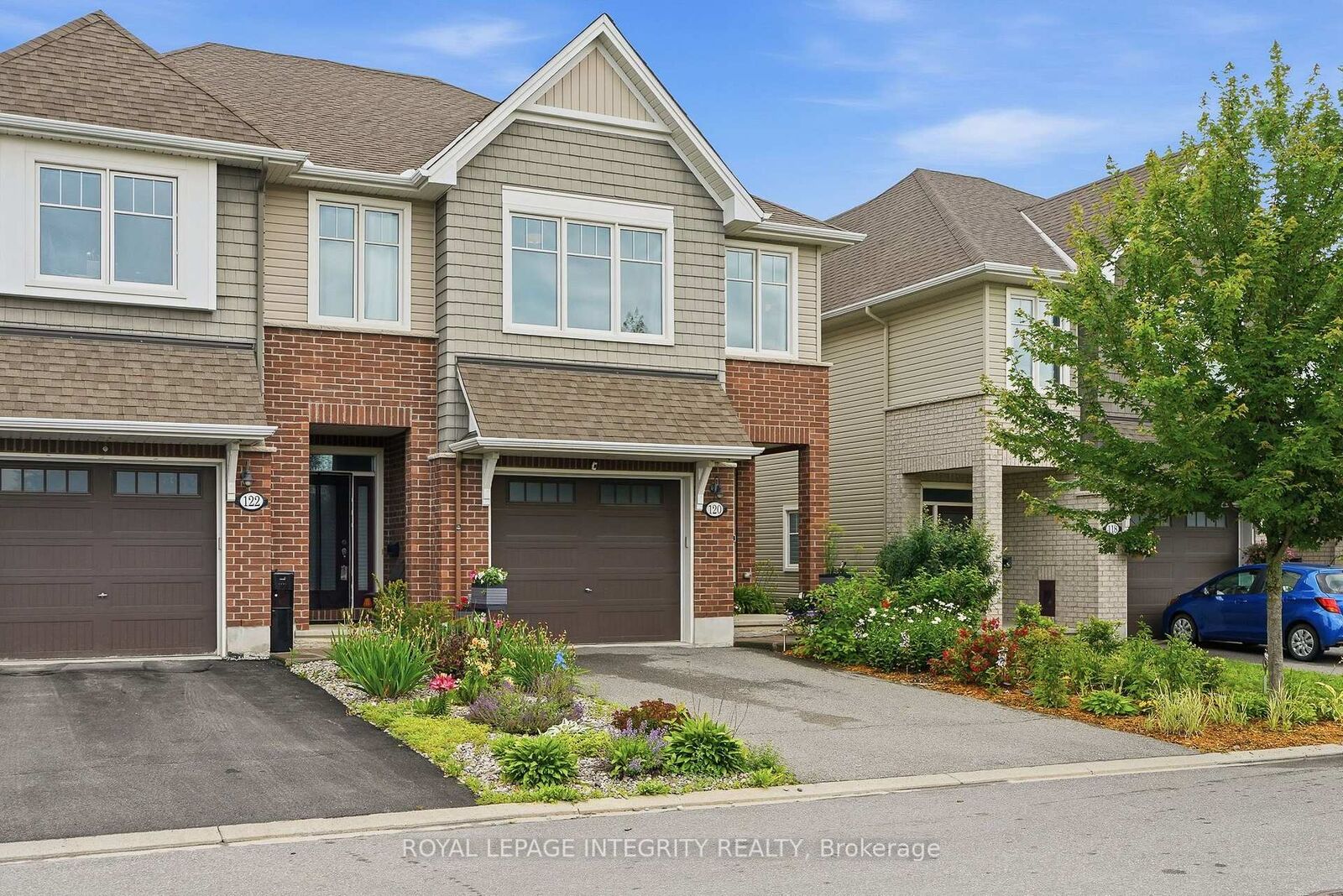 Property Photo:  120 Kestrel Street  ON K1T 0P8 