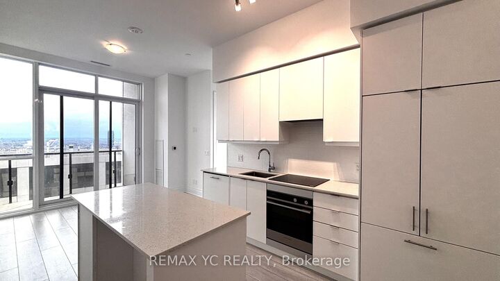 Property Photo: 30 Elm Drive Ph06 ON L5B 0N6