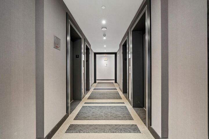 Property Photo:  30 Roehampton Avenue W 402  ON M4P 0B9 