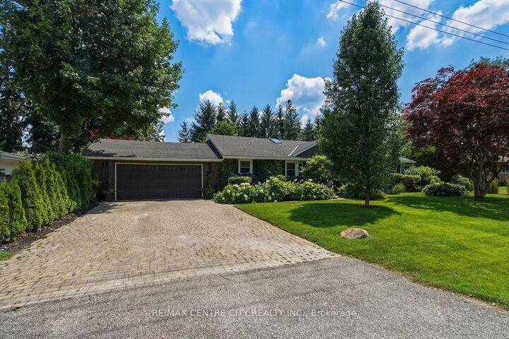 Property Photo:  7 Northcrest Drive  ON N5X 3V7 
