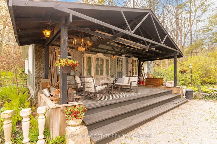 Property Photo:  1097 Mineral Springs Road  ON L9H 5E3 