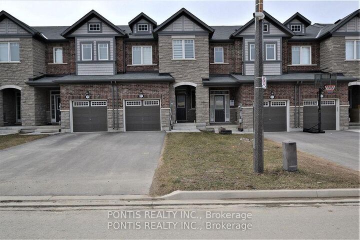 47 Phyllis Drive — photo 1